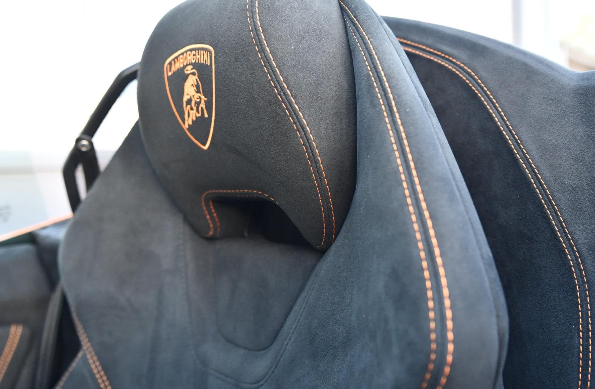 Lamborghini sportstoel met logo